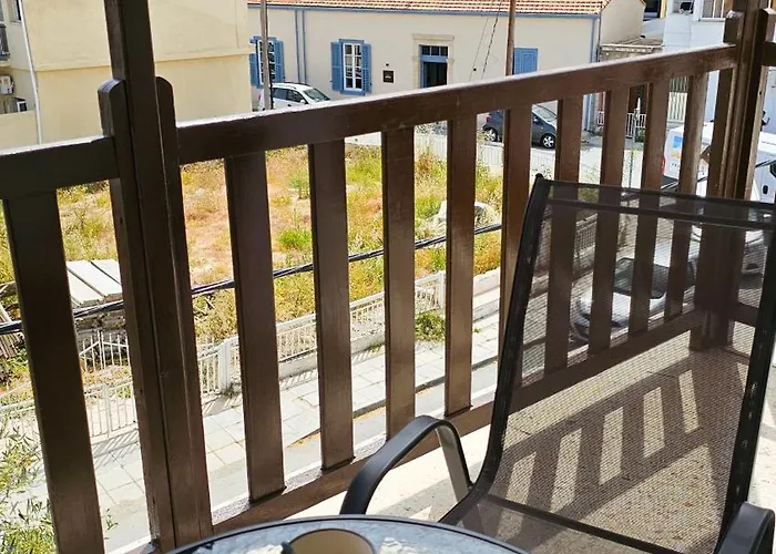 Downtown Rooms, 200m From Marina * ラルナカ